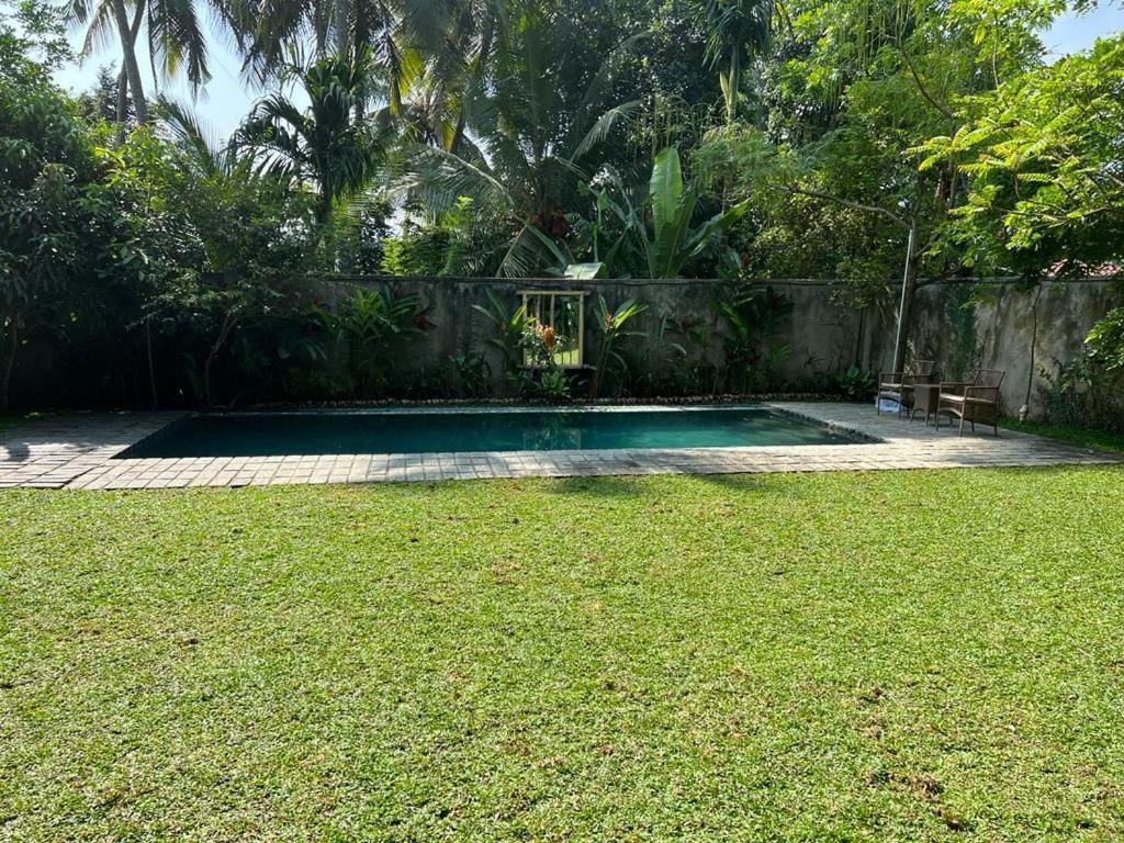 Niketh Villa แคนดี้ ภายนอก รูปภาพ